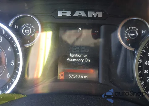 2022 Ram 2500 Tradesman 4X4 8' Box z USA, uszkodzony, nr VIN 3C6UR5HJ0NG407893